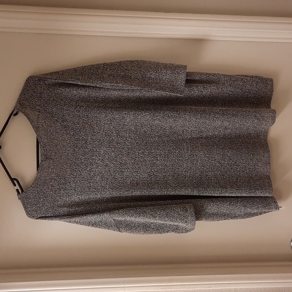 NWT, New Look Plus-Size Zip Hem Mini Boucle Top - Picture 6 of 13